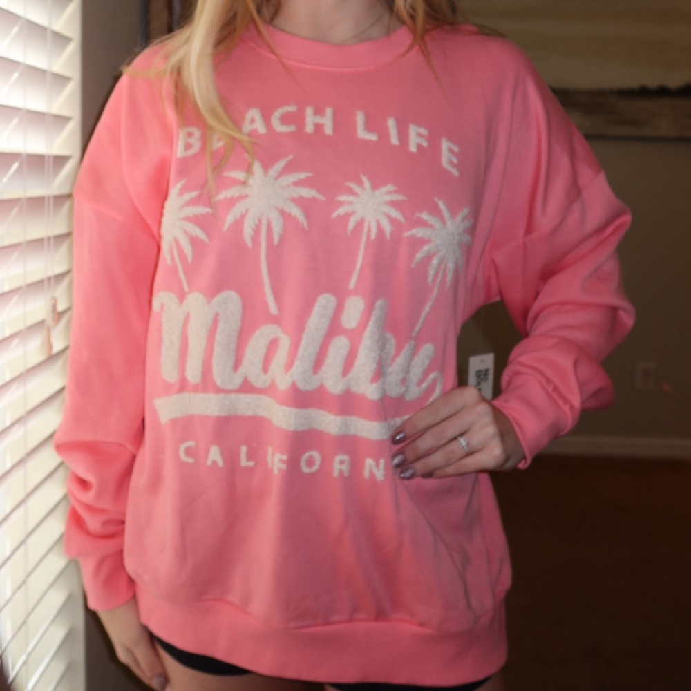 No Boundaries Pink Graphic Sweatshirt